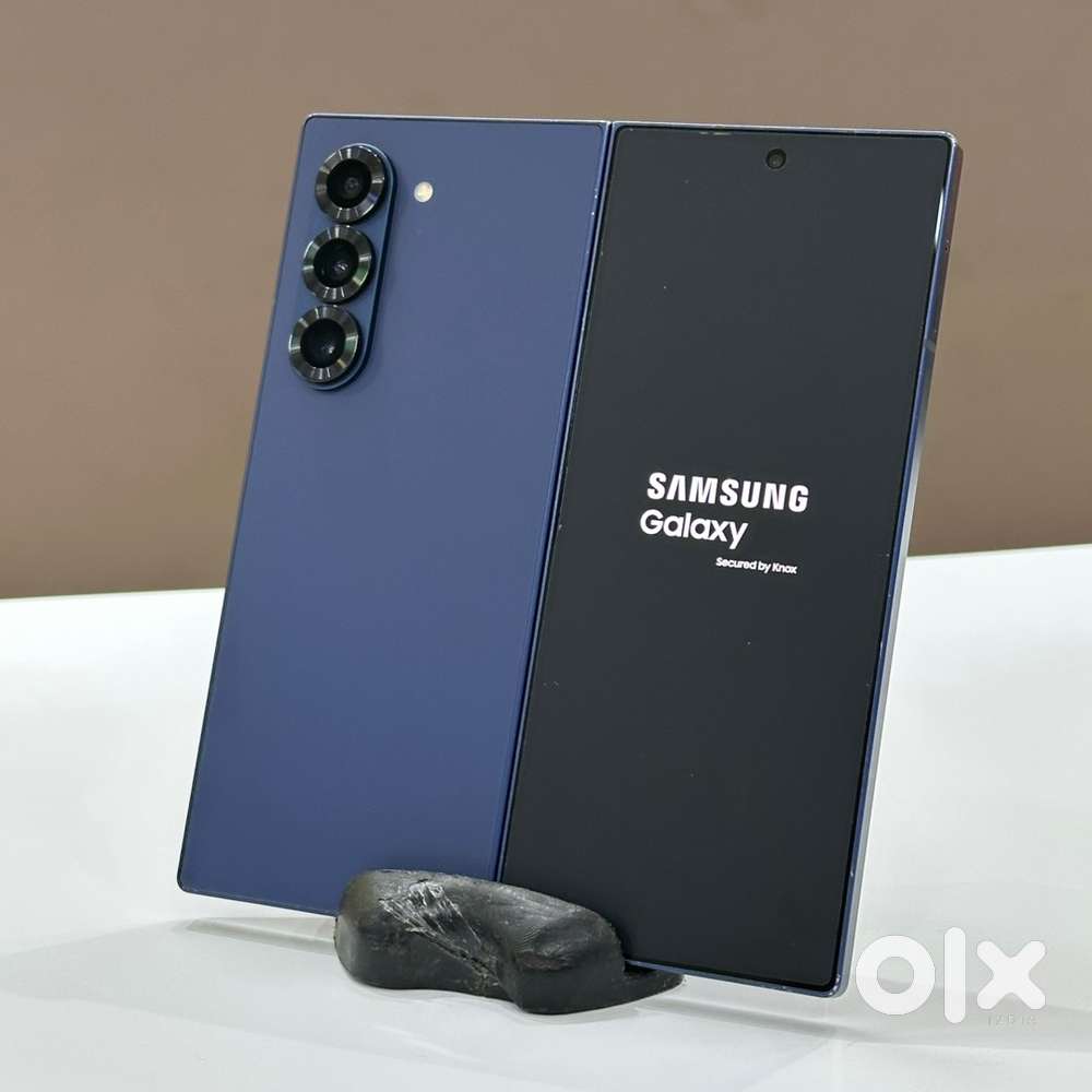 Samsung Z Fold 6 12/256Gb 8 Month Warranty  Excellent Condition