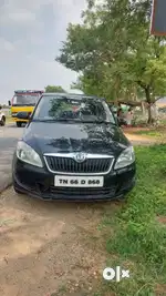 Skoda Fabia
Tn66 868 Coimbatore reg model 2011 Diesel 1.14k km driven