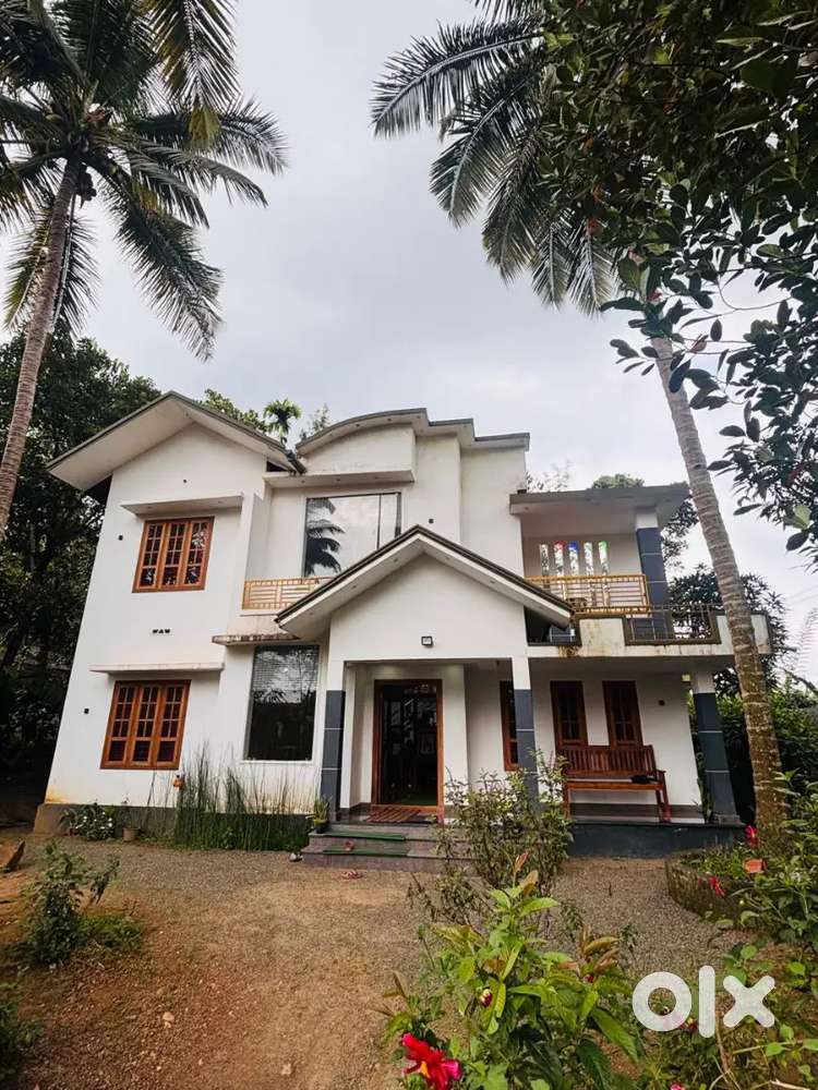 പനമരം ടൗണിൽ നിന്ന് 4km ദൂരത്തിൽ 14 സെന്റ് സ്ഥലവും വീടും വില്പനയ്ക്ക്