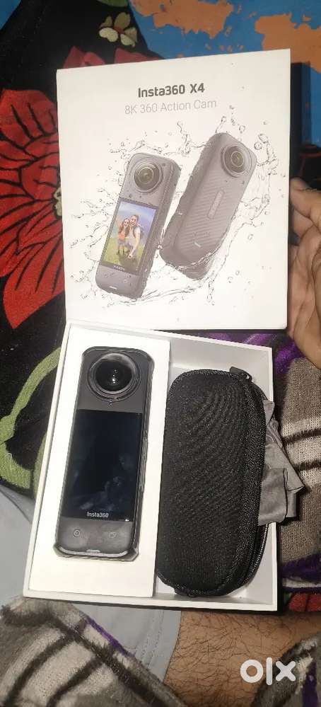 Insta 360 X4