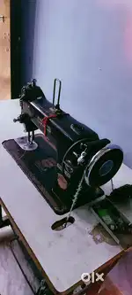 Umbrella swing machine