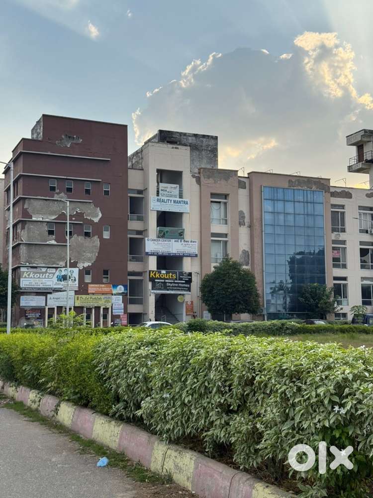 Shop/ office for sale in ansal golf city