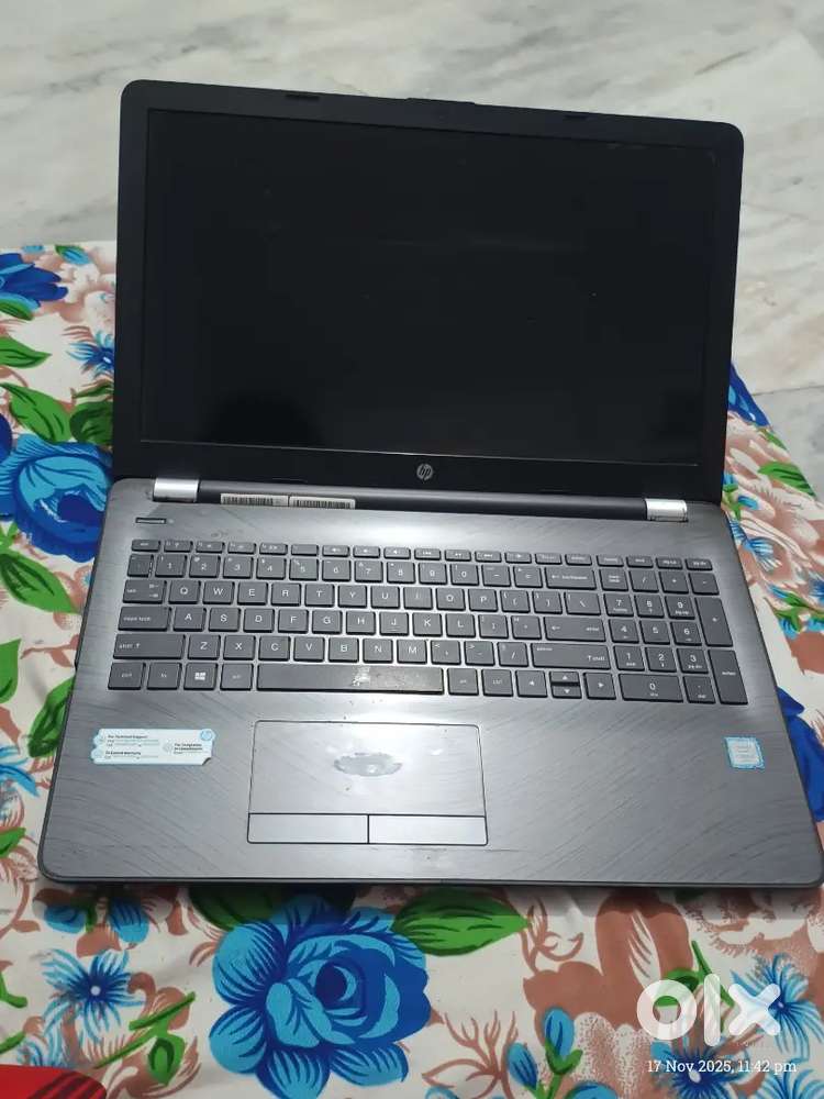 HP  LAPTOP