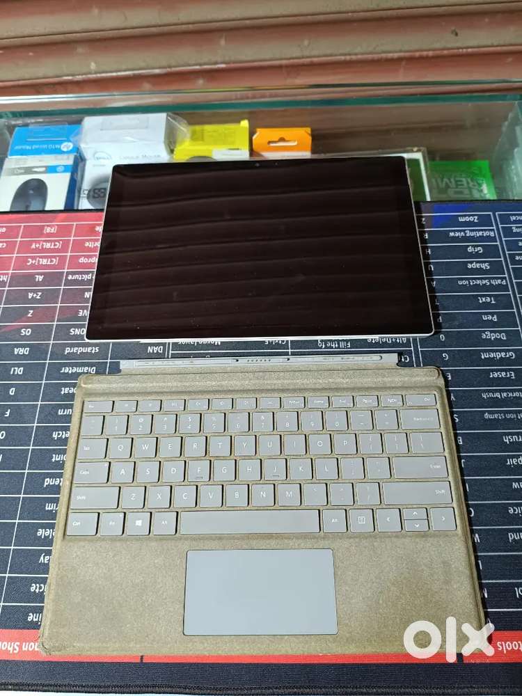 Microsoft surface 1796