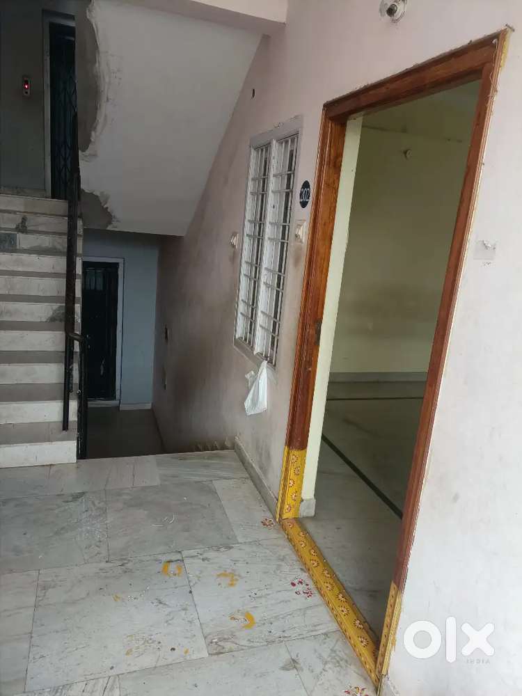 3BHK South - facing, 1450sqft flat Madhurwada- Prime location @60 lacs