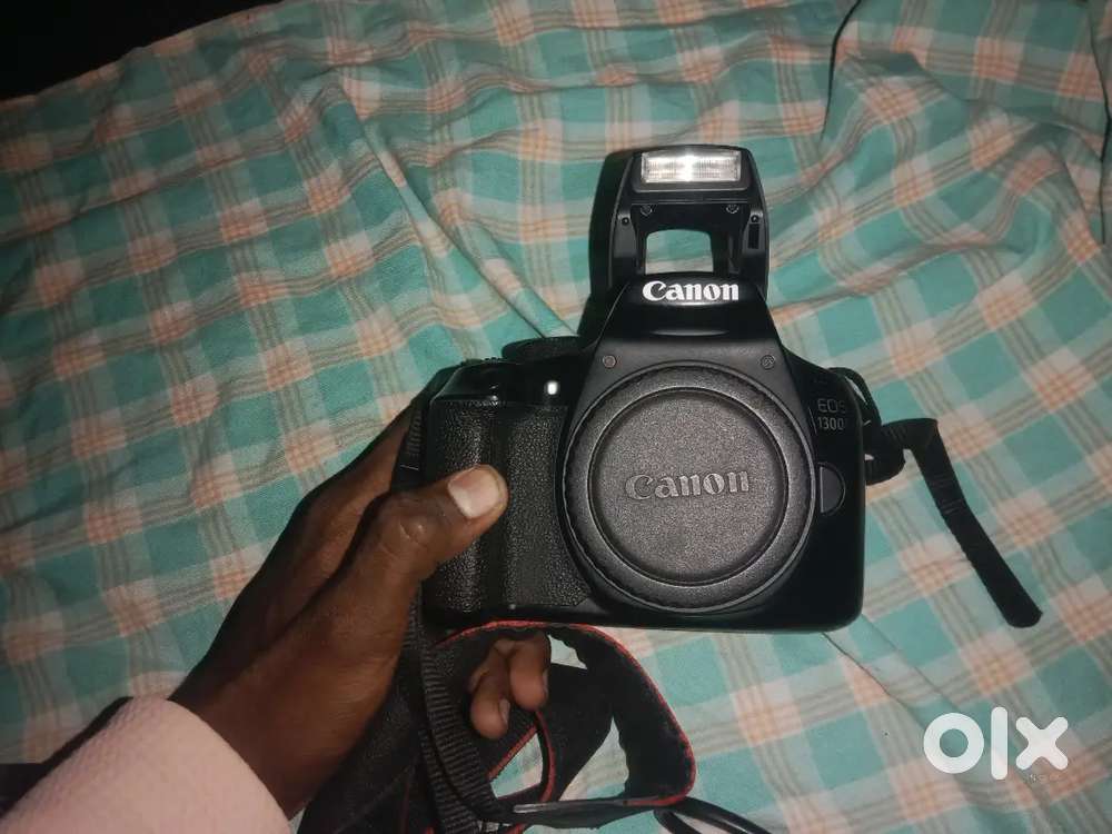 Canon 1300D