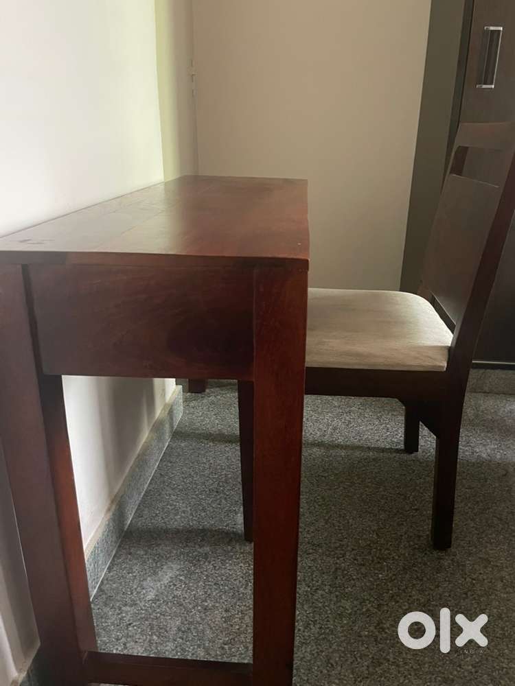 Sheesham Wood Study Table and Chair (Honey Finish)