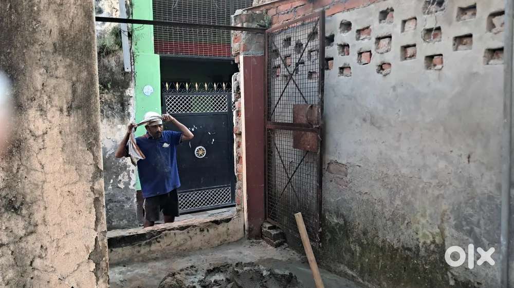 1000 sqf Area available for godown in Saket Nagar Naria Varanasi