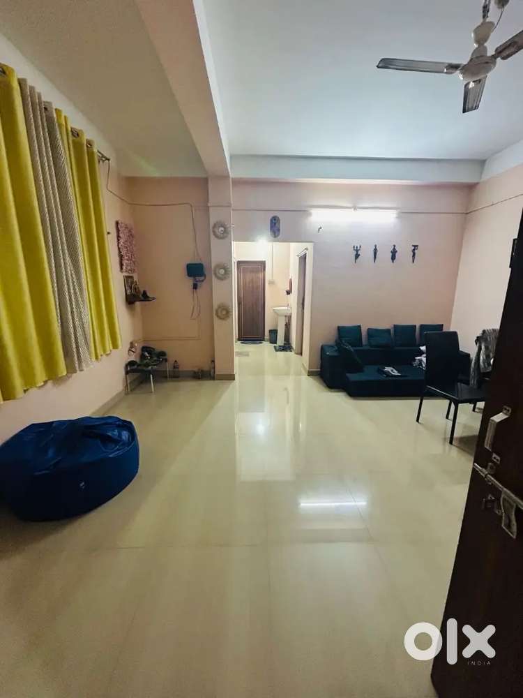 2bhk apartment for rent in zoo road