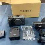 Sony FX3 Full Frame Cinema Camera 12.1mp w545 Shutter Count XLR Handle
