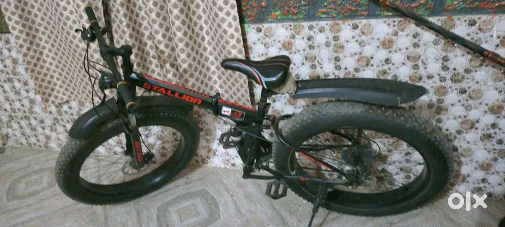 Folding fat cycle hai acchi condition mein hai jaldi sel karni hai