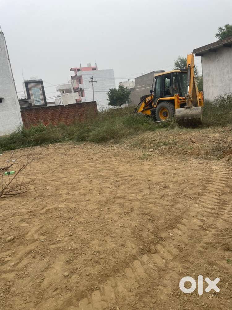 Near Mansarovar sosaity in front girdhar green sosaity