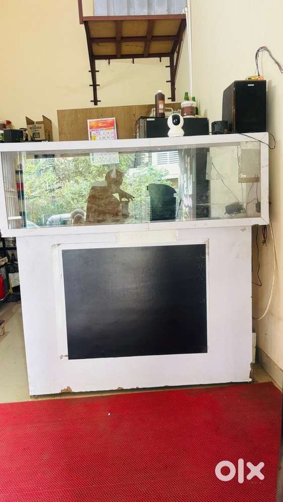 Wooden Counter (with drawers & storage)