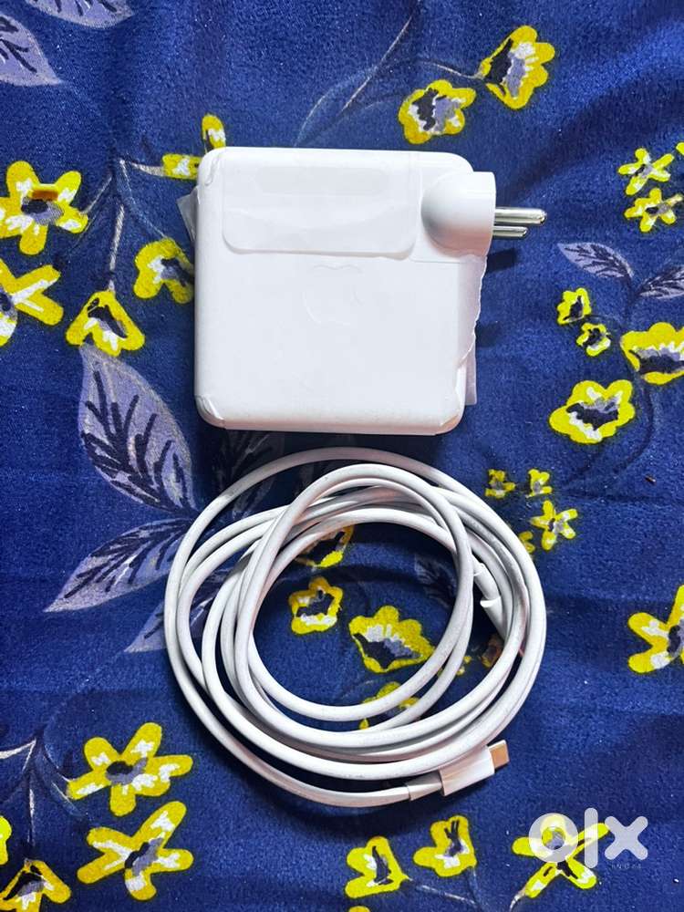 macbook pro 67w usb c power adapter and Cable