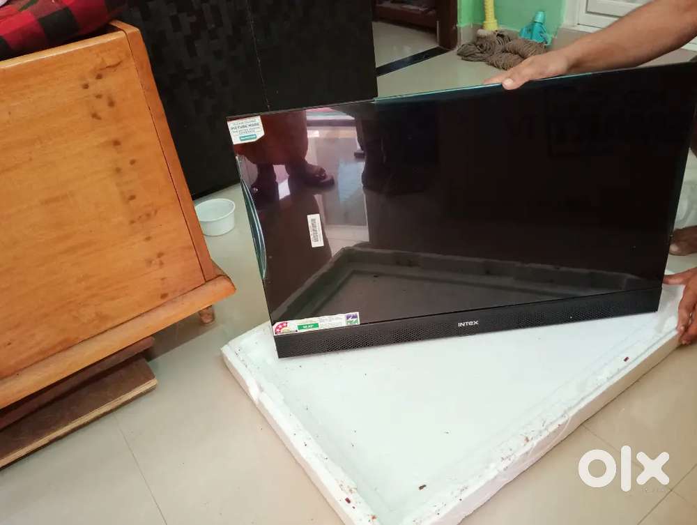 A tv is very good condition