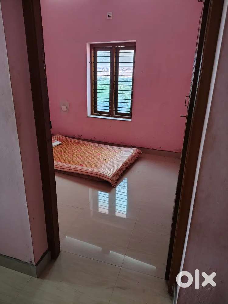 Single Room for monthly Rent