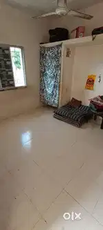 Requirement of (FEMALE) roommate.