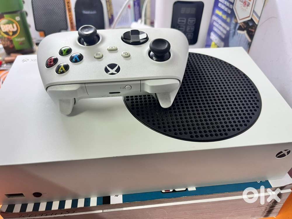 Xbox series S 512gb with 1 controller