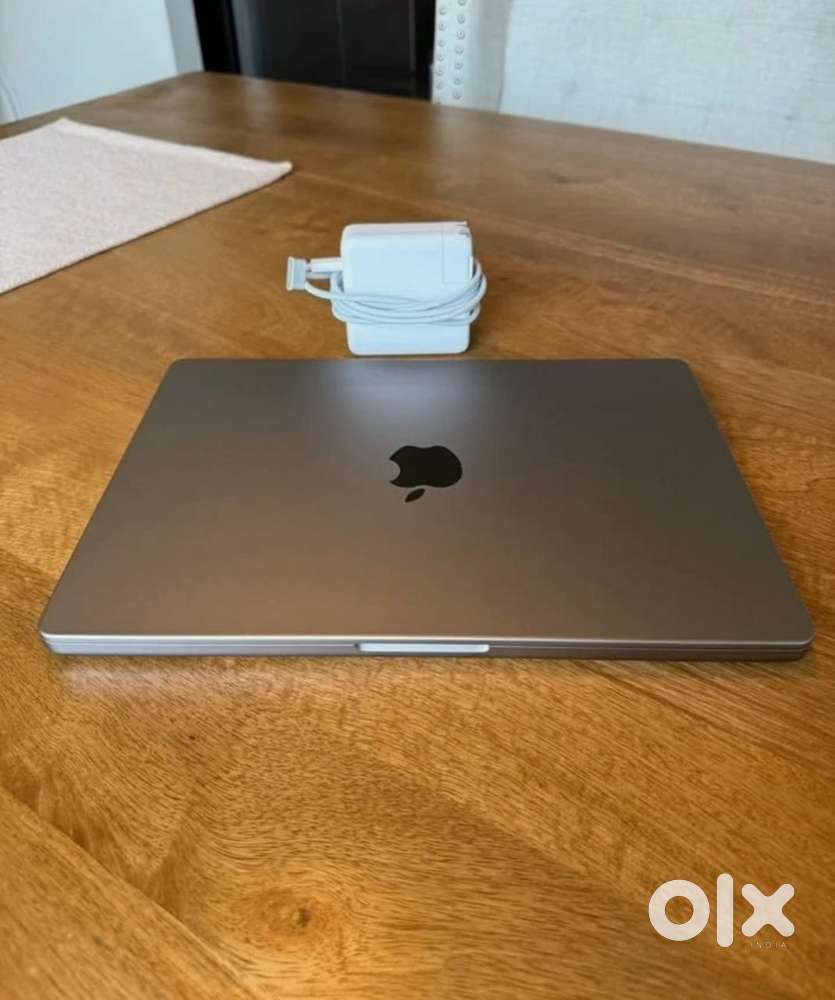 Macbook Pro A2442 M1 Pro Chip 14 16GB 512G