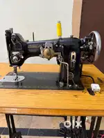 Zigjag Sewing machine with motor and stand