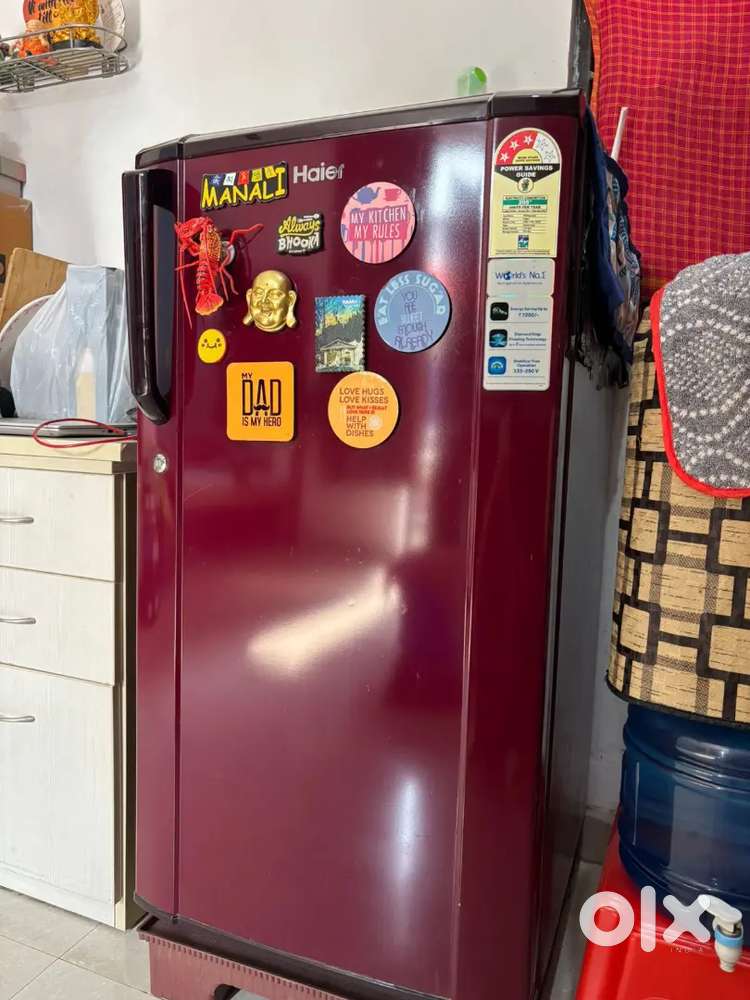 3* fridge in good condition + 5* window AC only 2yrs old first owner