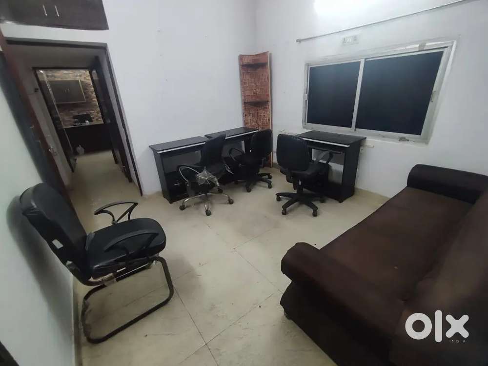 Office Space on Main Road