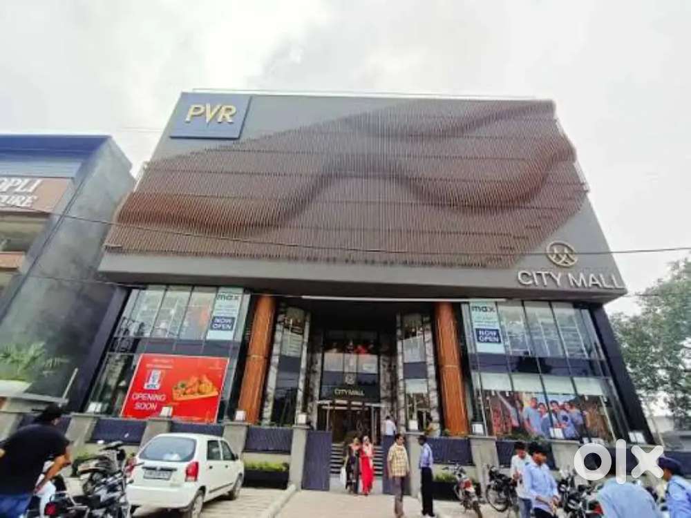 Cashier security guard in work City Mall ..