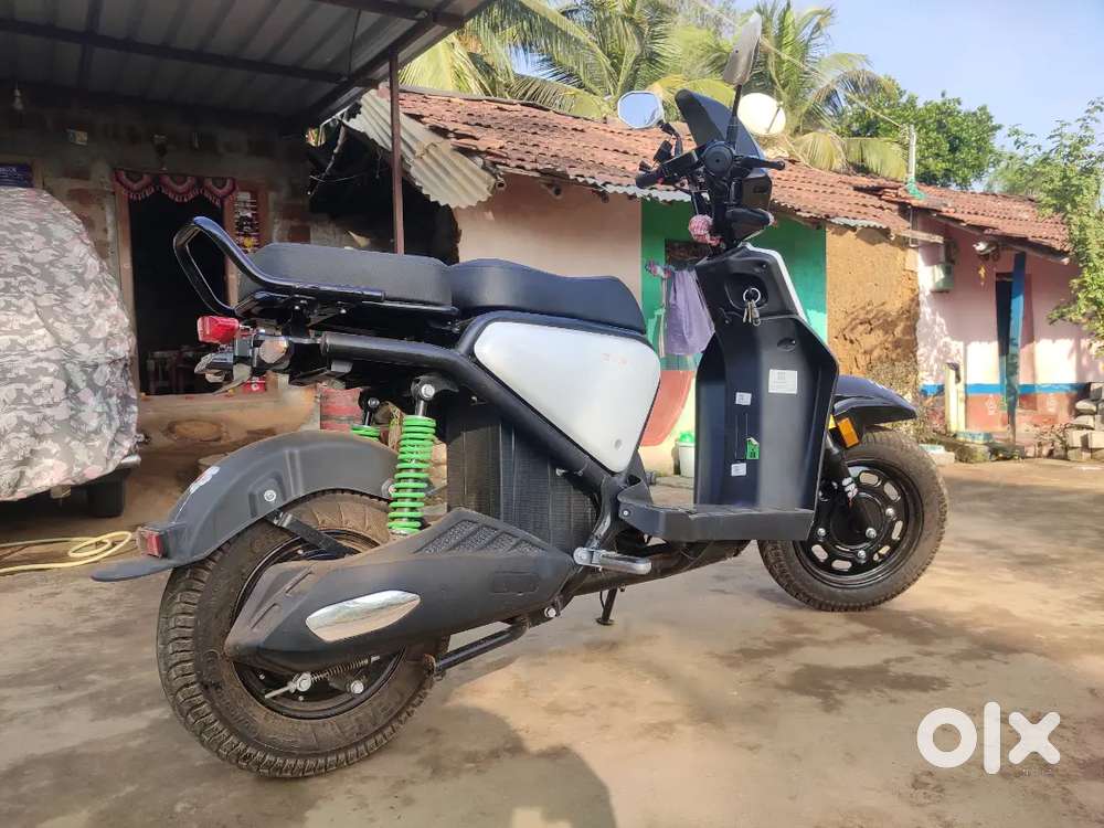 Model 2024 lithium ion battery  60 km millege