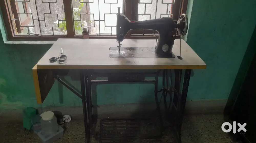 Tailor machine