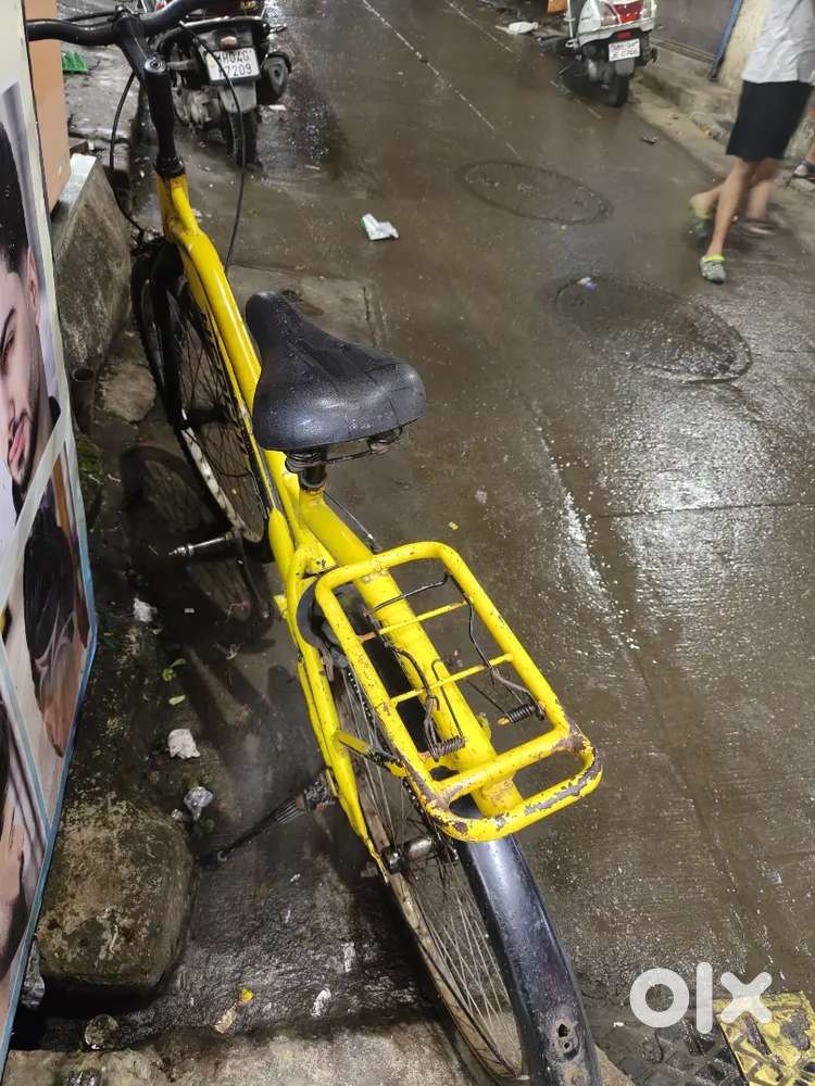 3 sal purani hai ache se chal rha hai