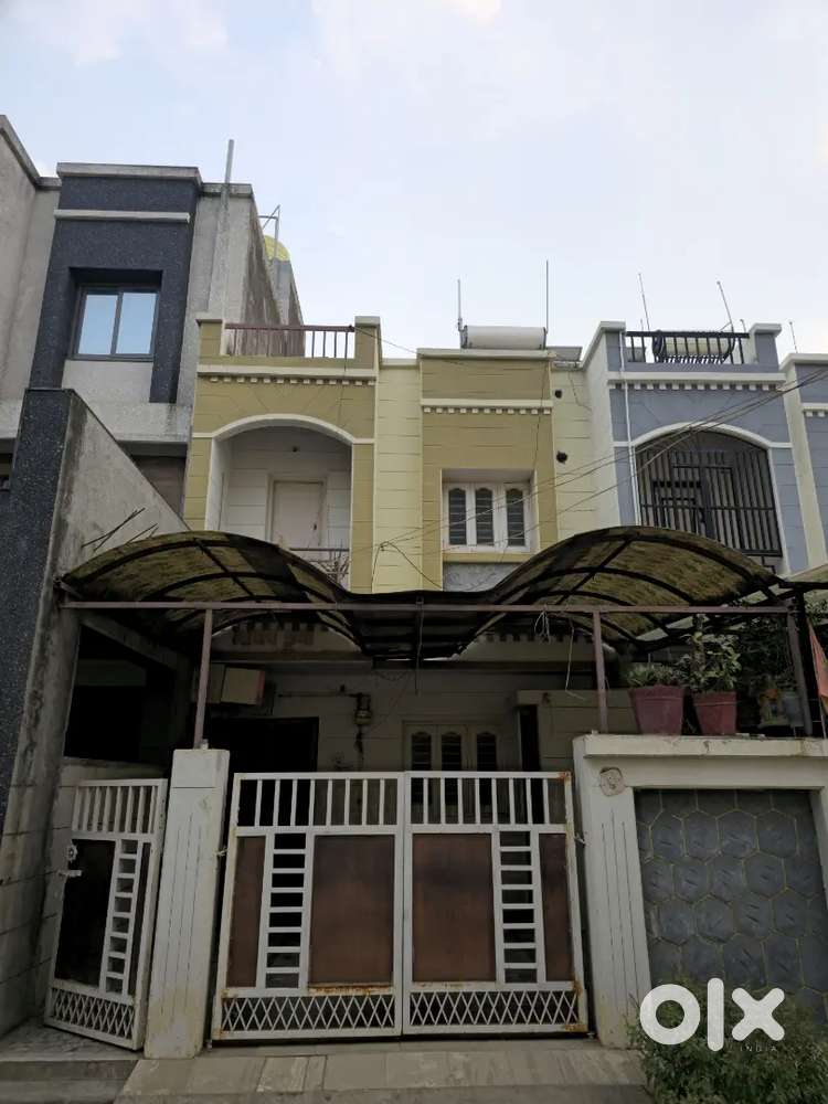 House for Sell in Prime Society