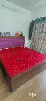 King size bed
