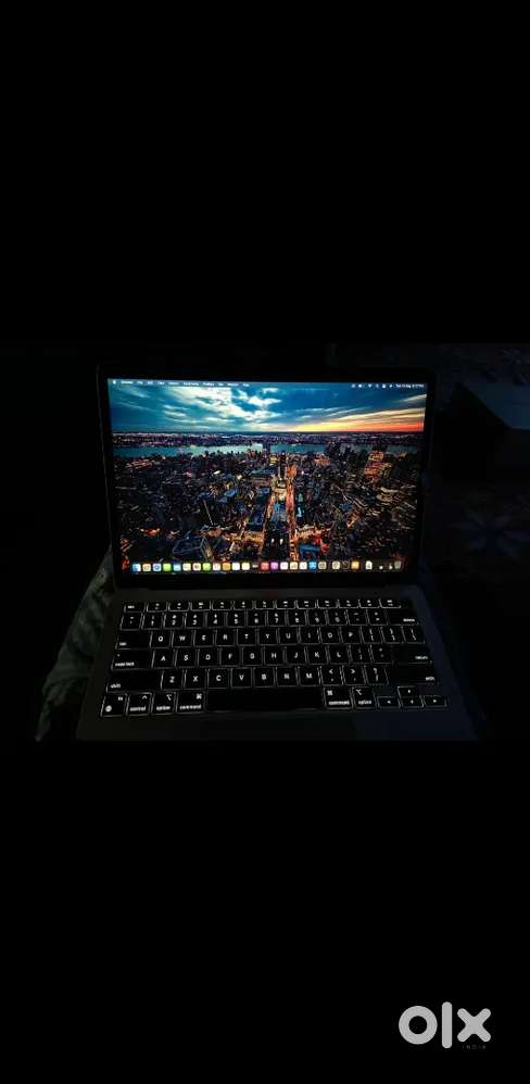 Apple Macbook air M1