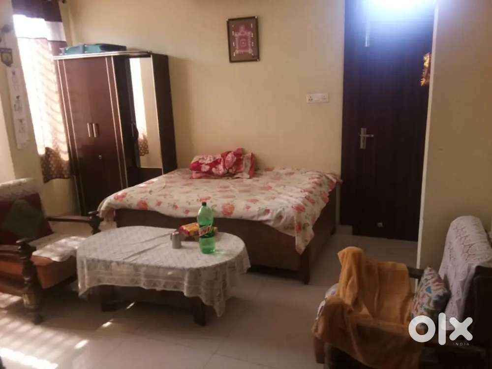 1bhk with all amenities like  single bed, almirah cum dressing table,