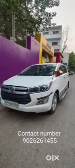 Innova Crysta 2.4 V Top model