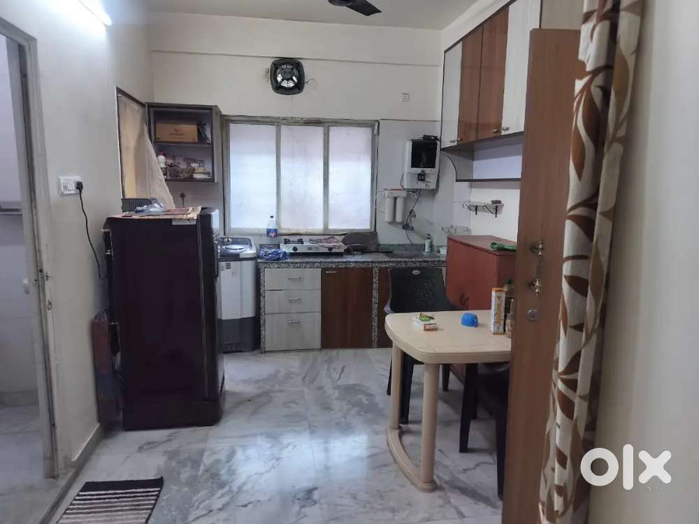 Fully furnished 2 BHK flat on rent