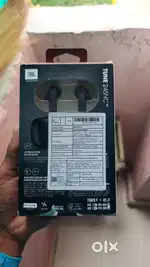 JBL  earbuds