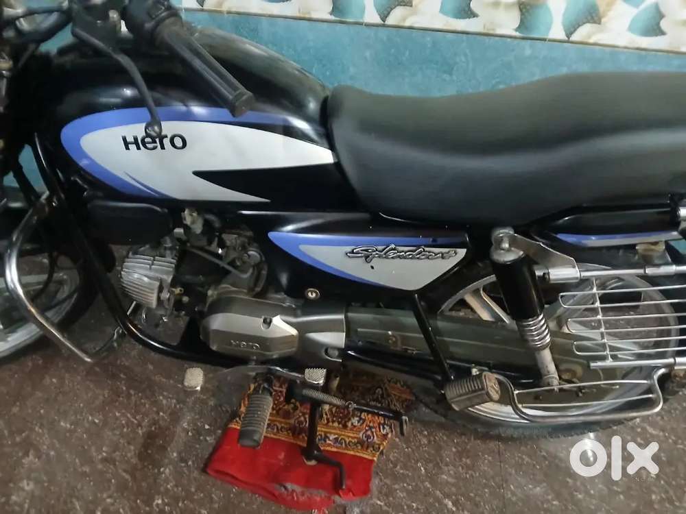 HERO SPLENDOR PLUS BRAND NEW SHOWROOM CONDITION BIKE HR01 LOCAL NO