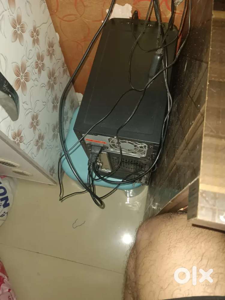 LG desktop computer set