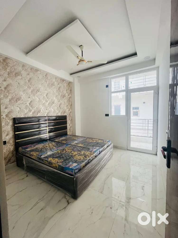 2bhk flat Sami furnished flat ready to move flat