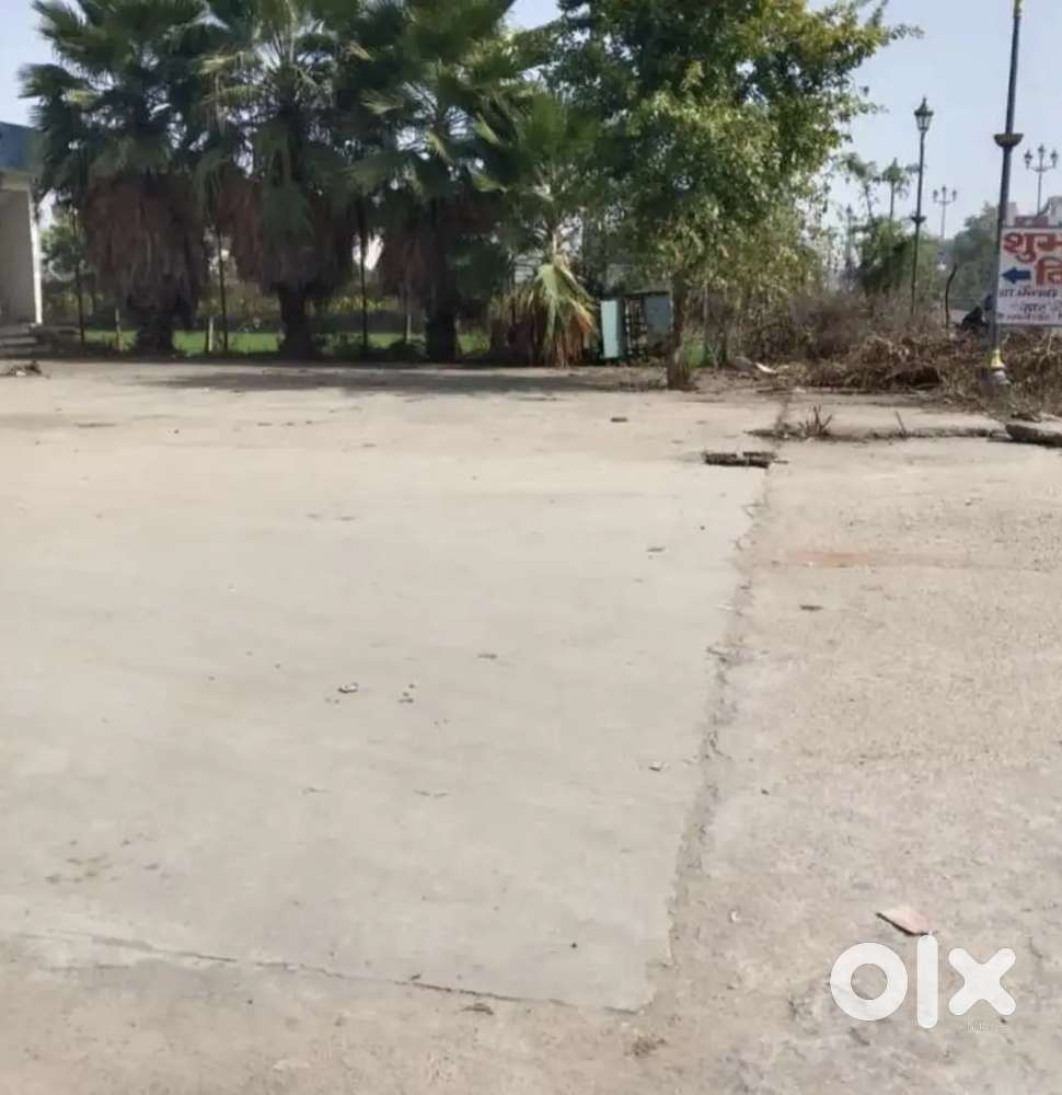 25×35 Residencial plot is available for sale in very posch area.