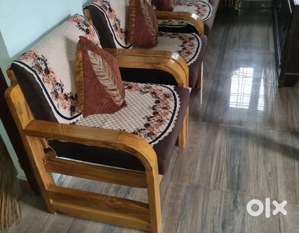 Sofa set good condition