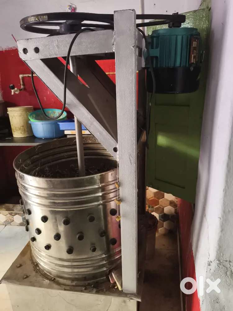 Chicken centerMachine   5 months old mechine
