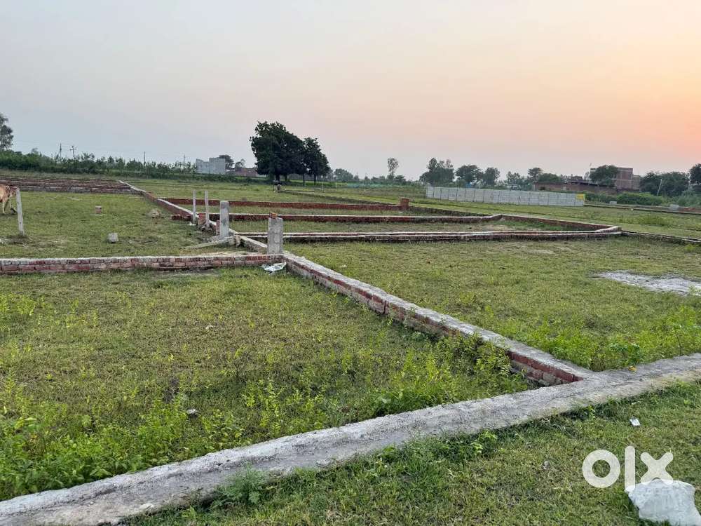 Lucknow me sushant golf city Ansal Sector J-8 ke paas aawashiya plot