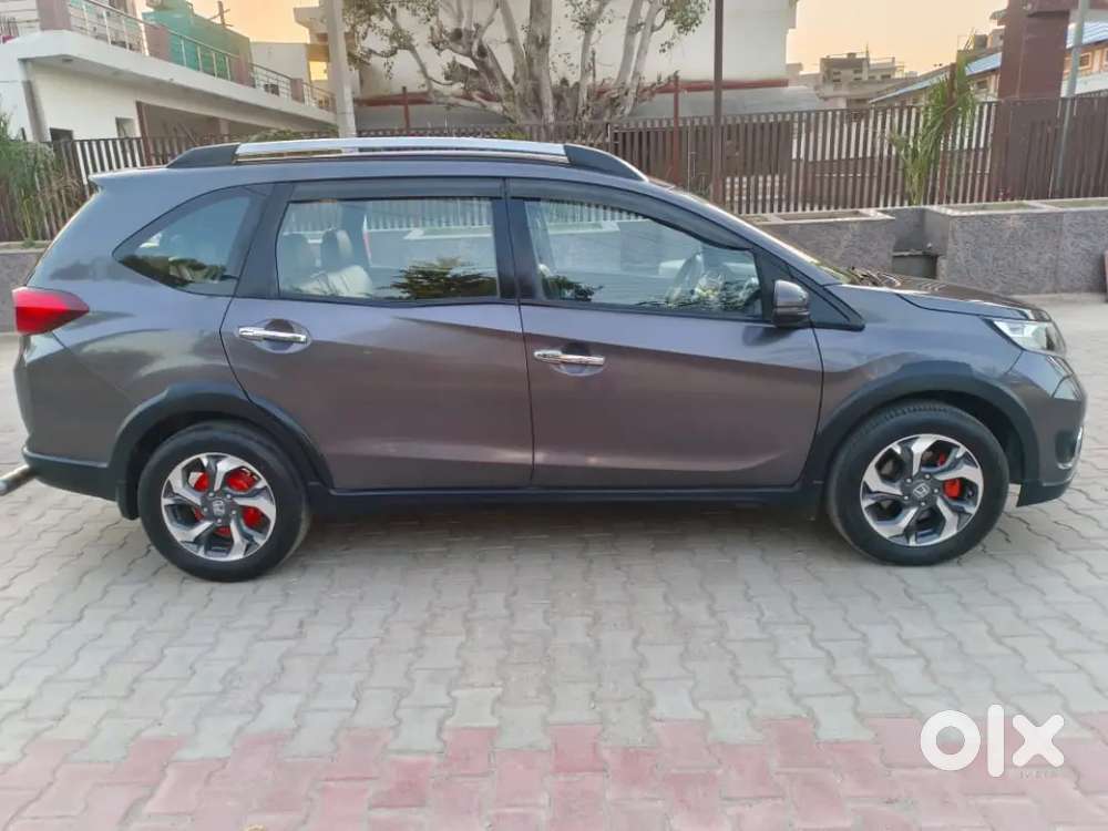 Self drive car available in Bangalore