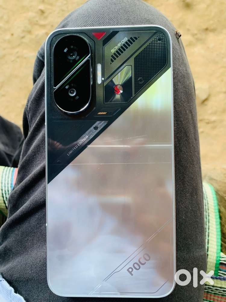 Poco f7  1 month old 12 512 storage 30000