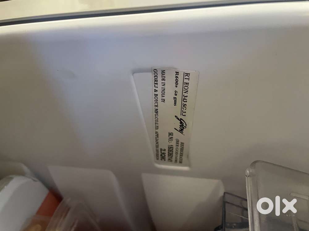 10 year old fridge, capacity 343 ltrs