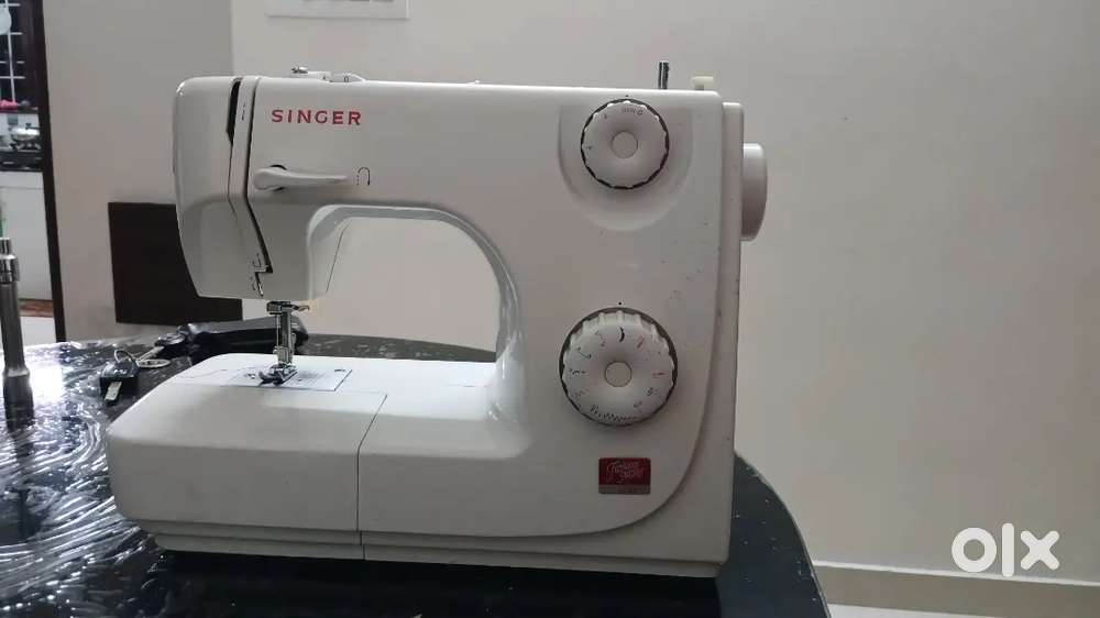 Singer 8280 sewing machine