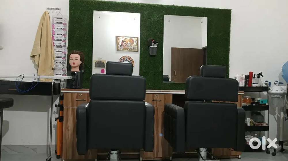 Salon furniture