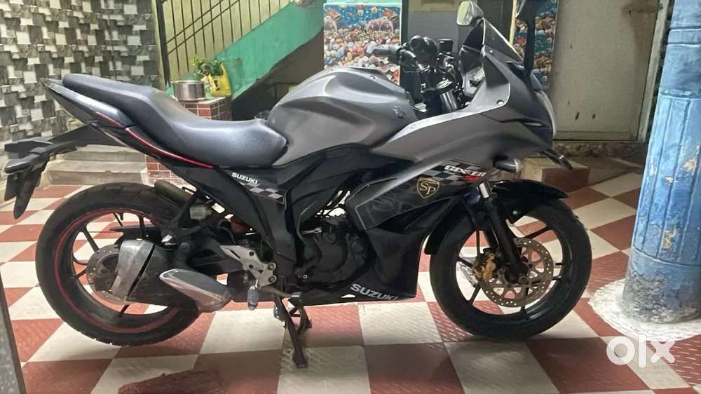 Suzuki Gixxer sf